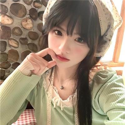 灰色的果实